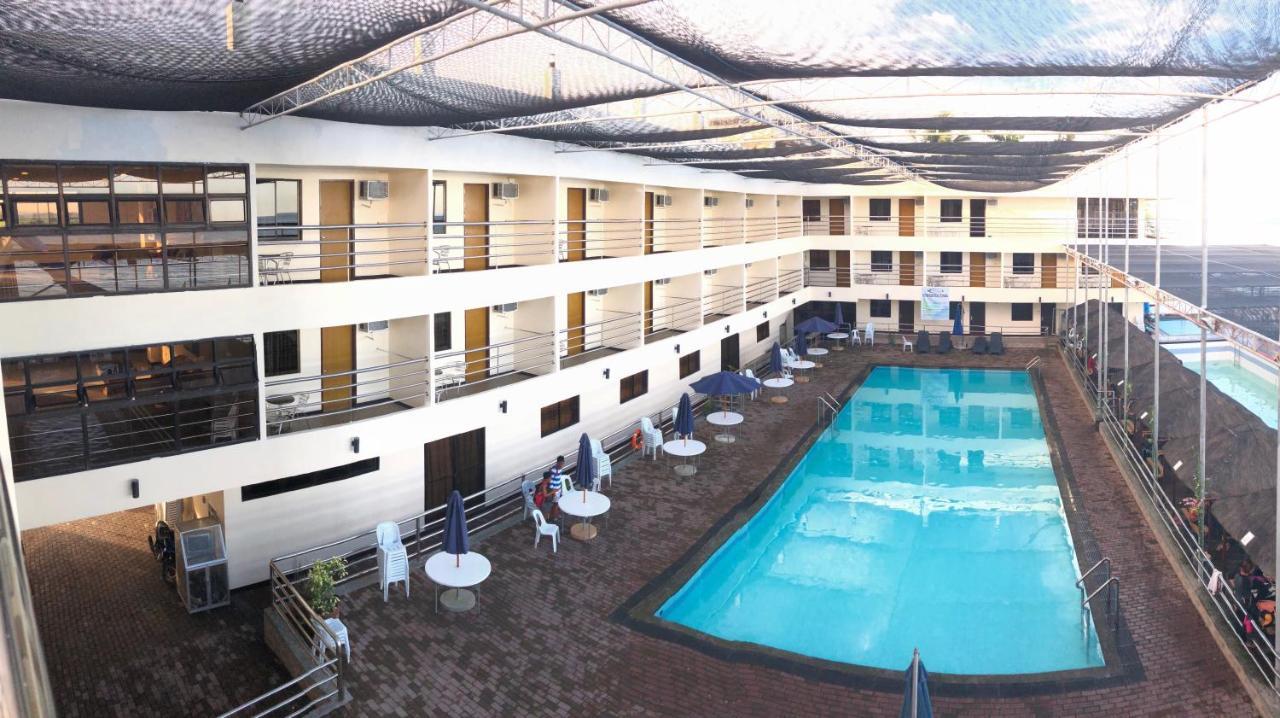 La Primera Grande Beach Resort Roxas  Exterior foto