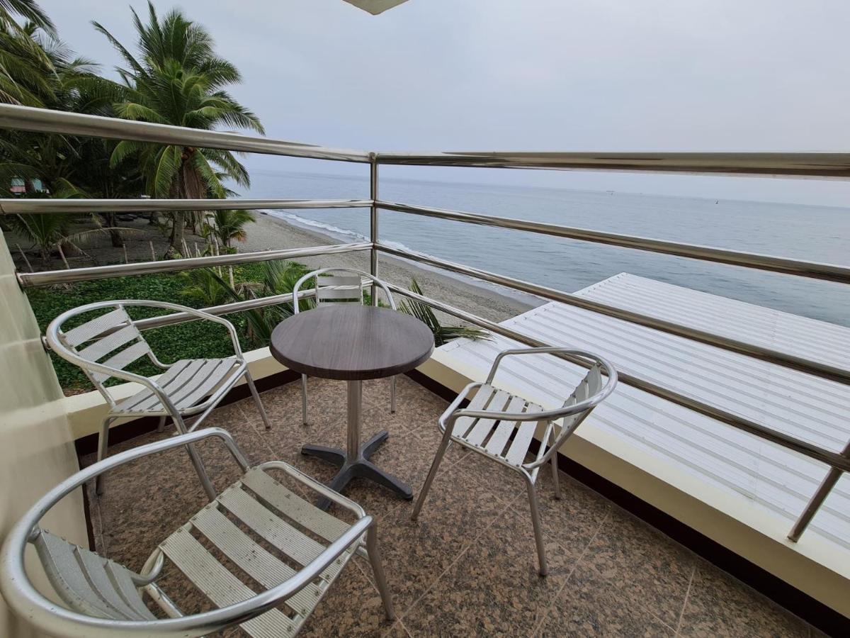 La Primera Grande Beach Resort Roxas  Exterior foto